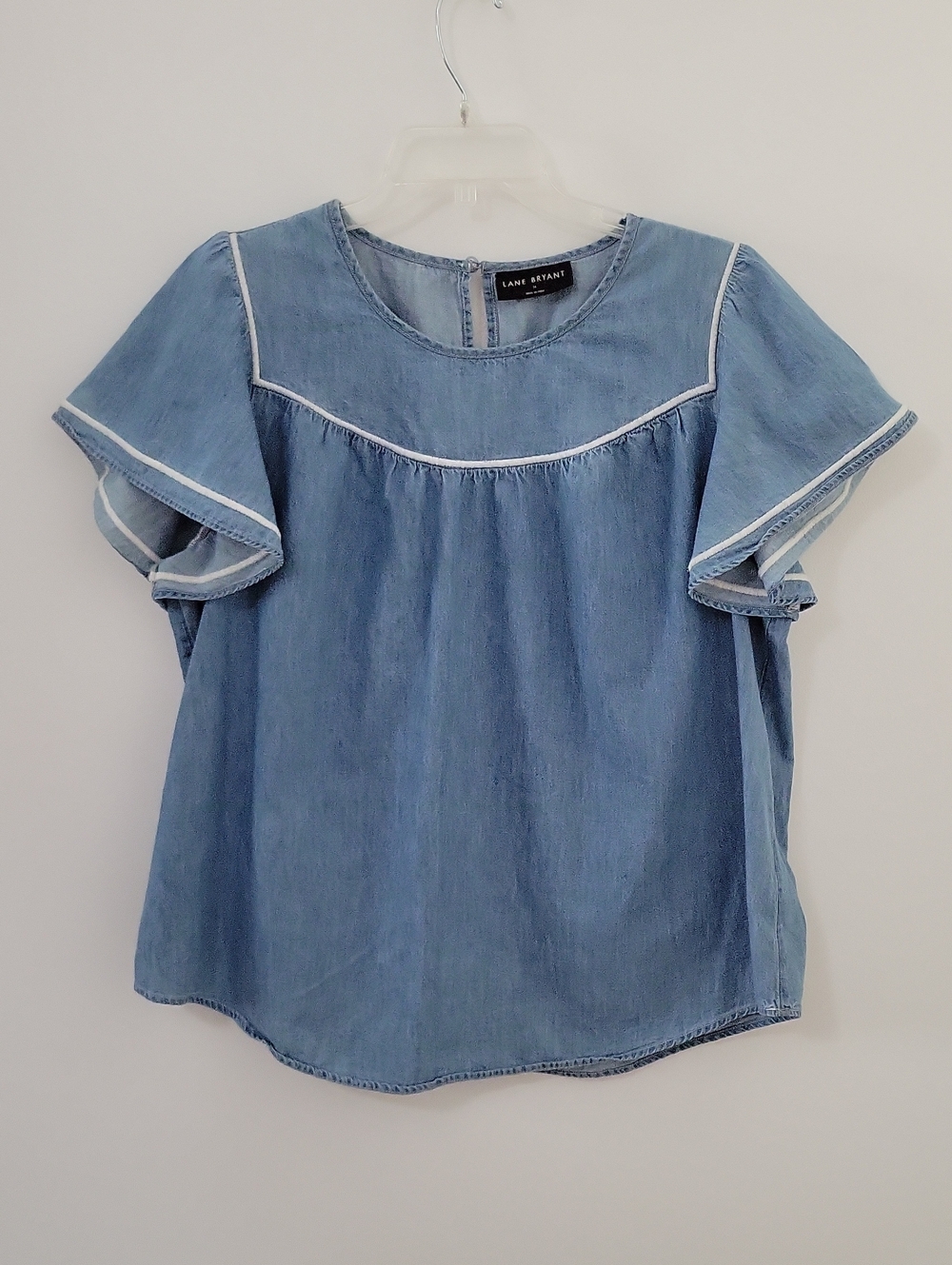 Lane Bryant Light Blue Chambray Flutter Sleeve Top, Size 16